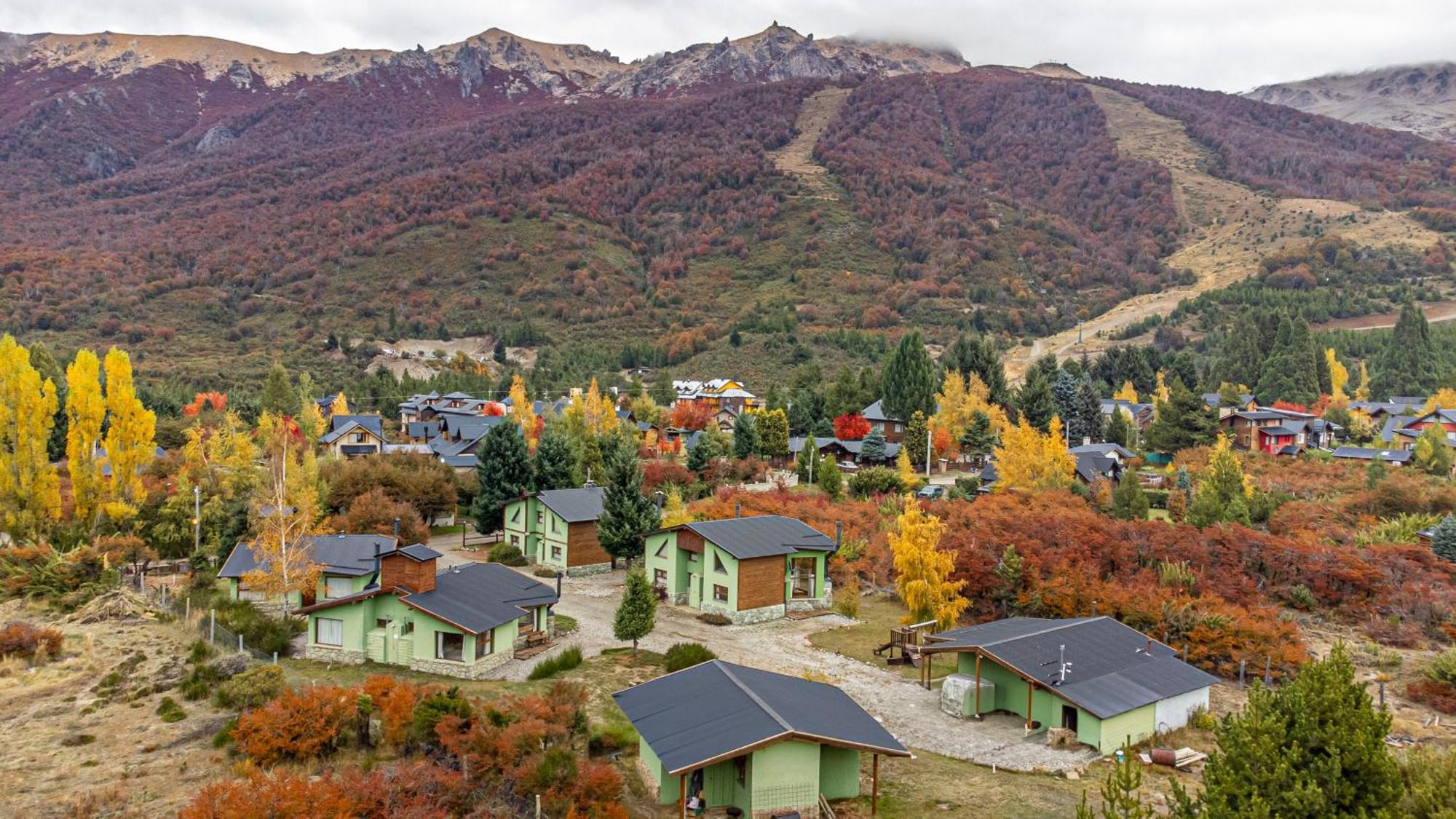 Ruca Carel Lodge *
